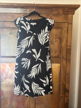 LOFT Black and White Leaf-Print Midi Dress